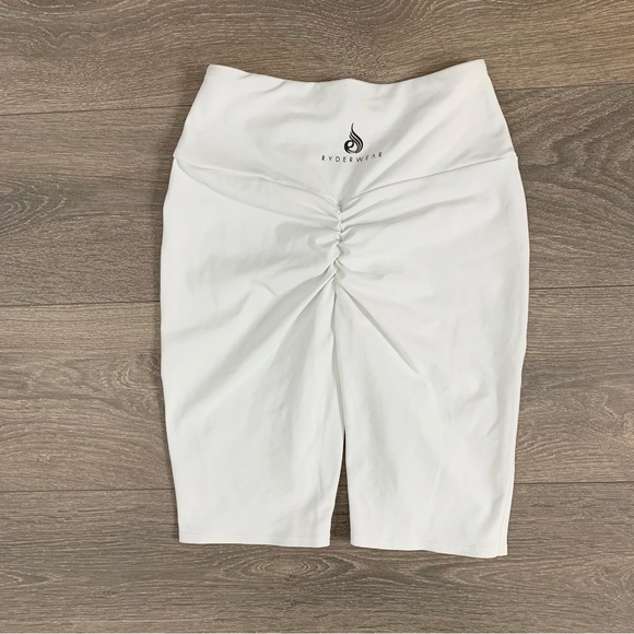 Ryderwear Women's Biker Shorts High Rise Waist Scrunched Bum White Size Small - Picture 5 of 9